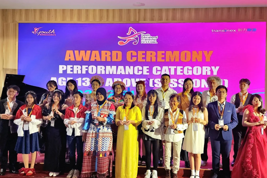 YEFF Da Nang 2024 participant photo group
