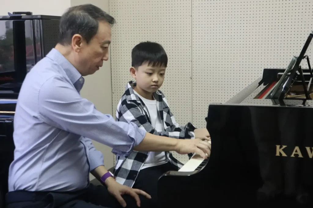 piano masterclass session with benjamin