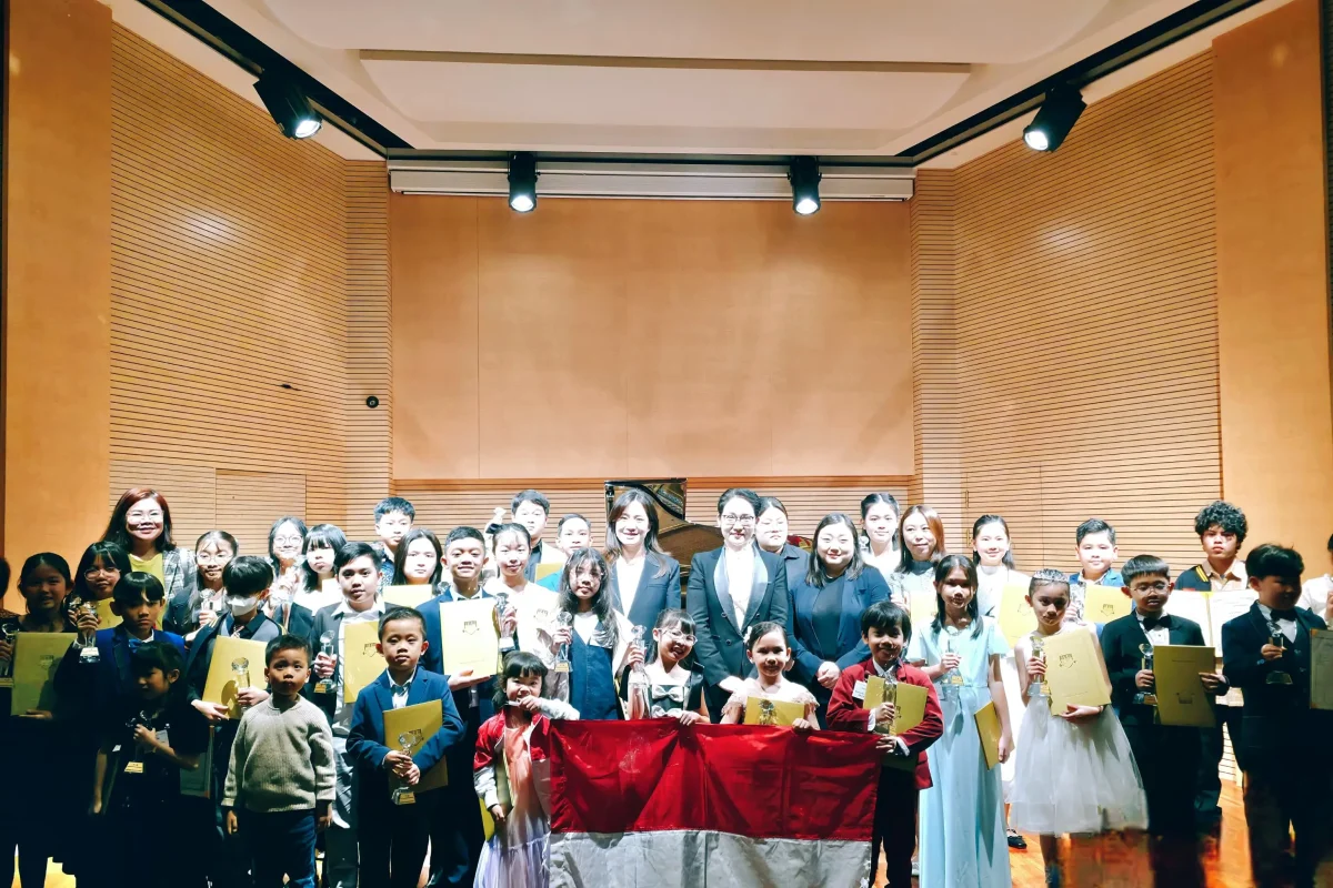 a group of participant of 10th pcm international piano competition SEOUL, Korea
