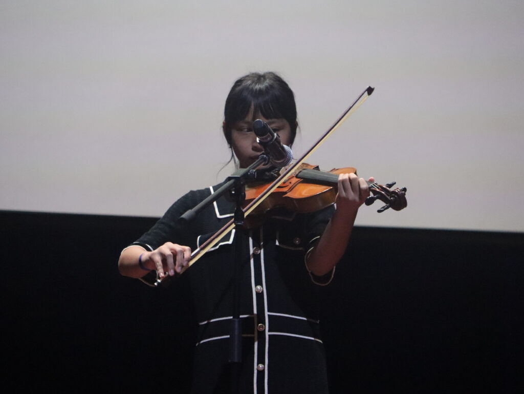 Violinist Performance 3rd Winner