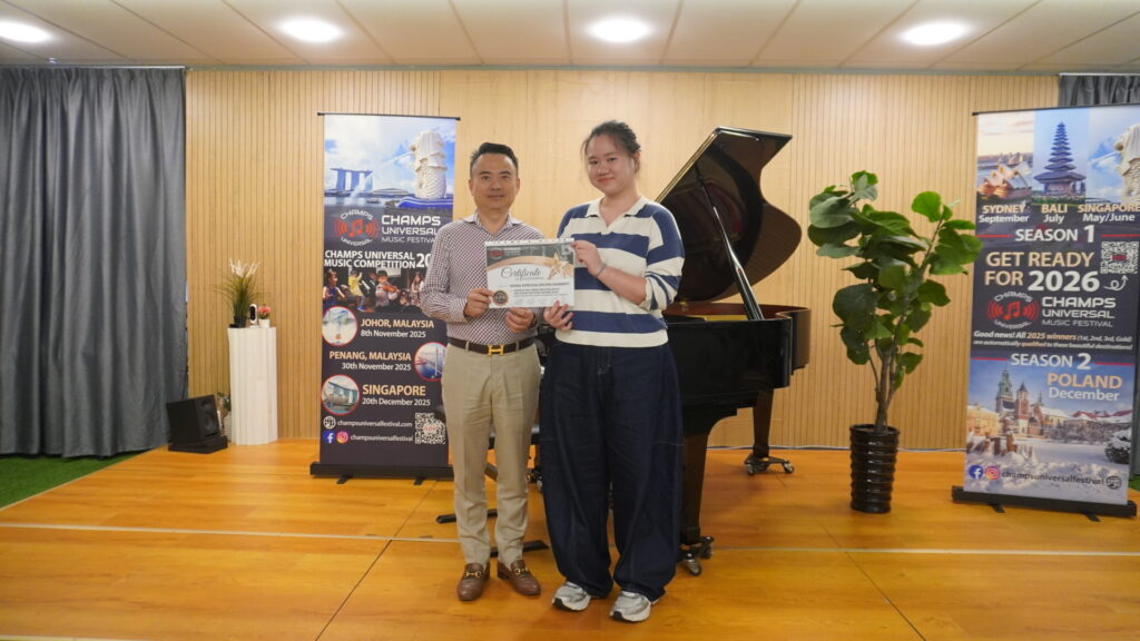 Masterclass Participant Maria Keneisha Siswanto with Simon Soh from Singapore
