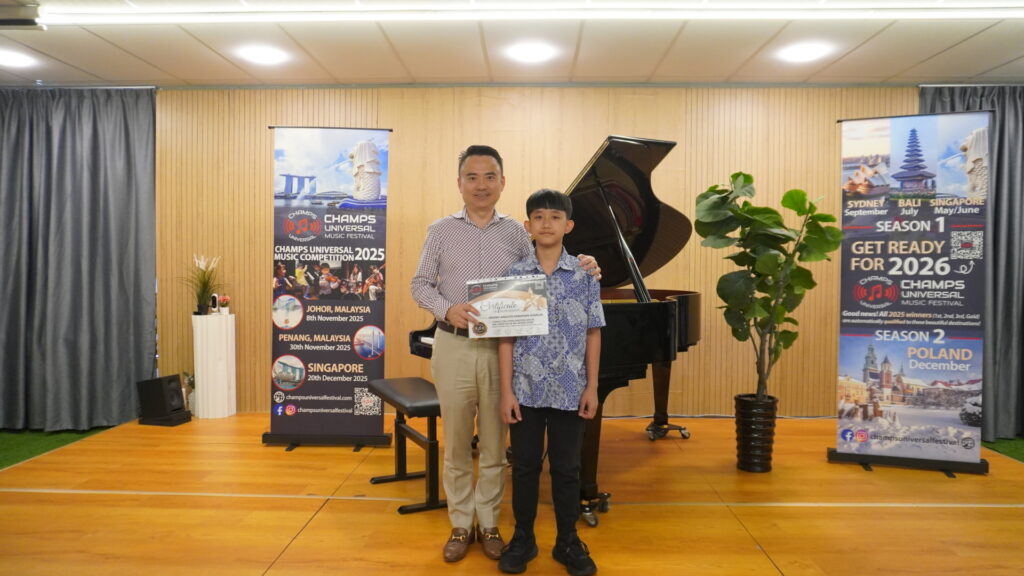 Masterclass Participant Ardino Anggiso Gumilar with Simon Soh from Singapore